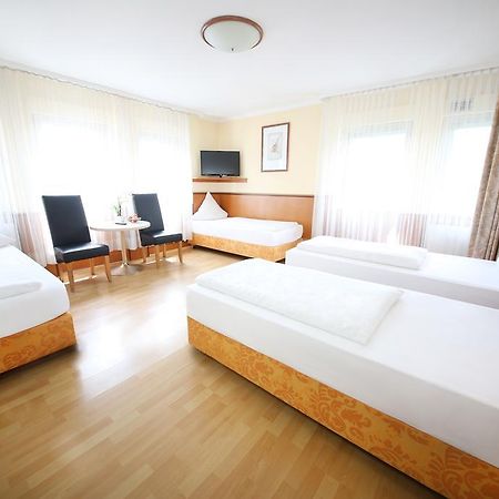 Hotel Europa Жак Офенбах Стая снимка