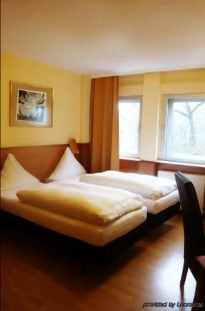 Hotel Europa Жак Офенбах Екстериор снимка
